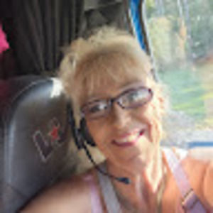 Meet your Posher, Gena